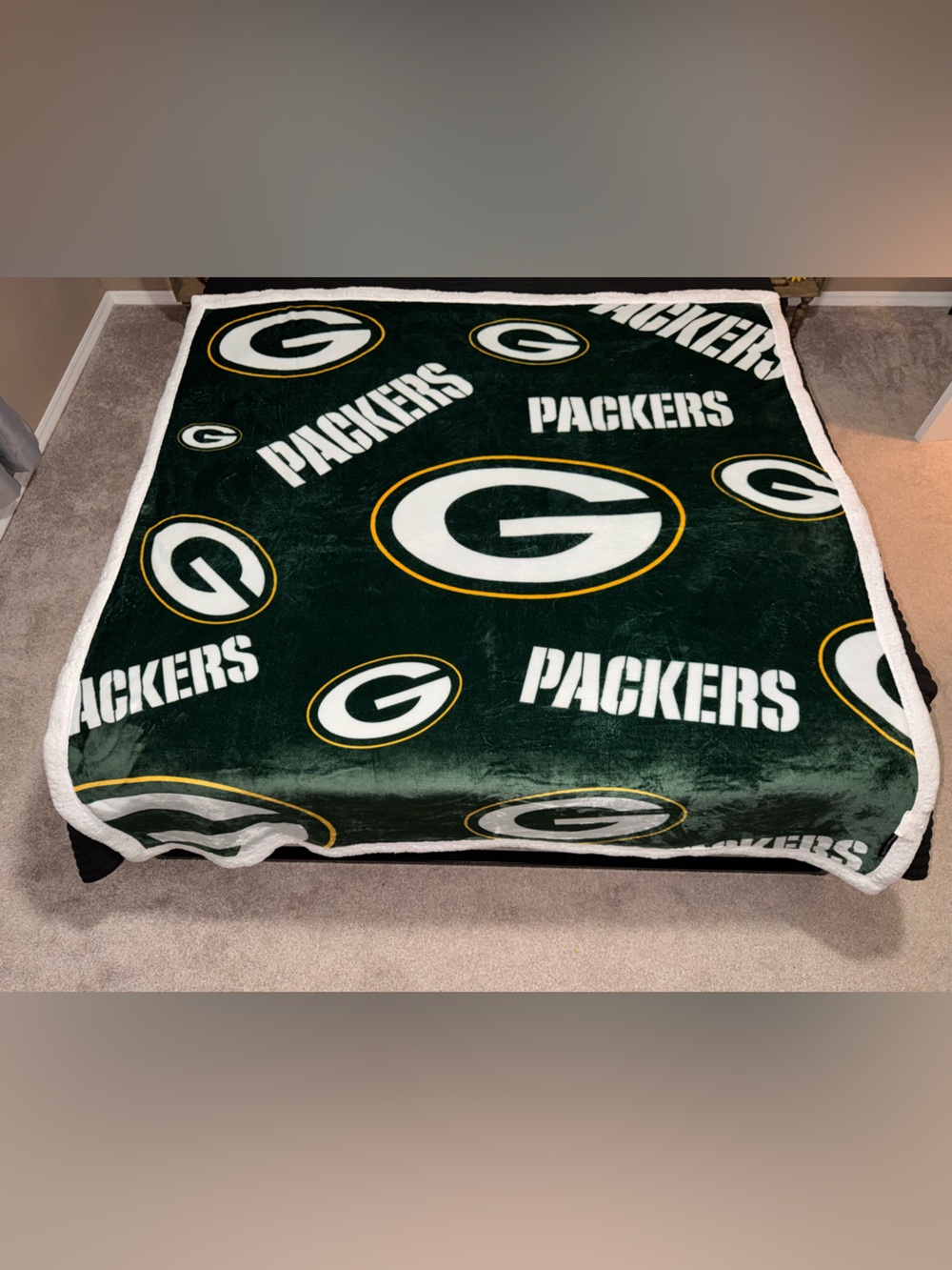 NFL Green Bay Packers Logo Brands Sherpa Blanket 50X60